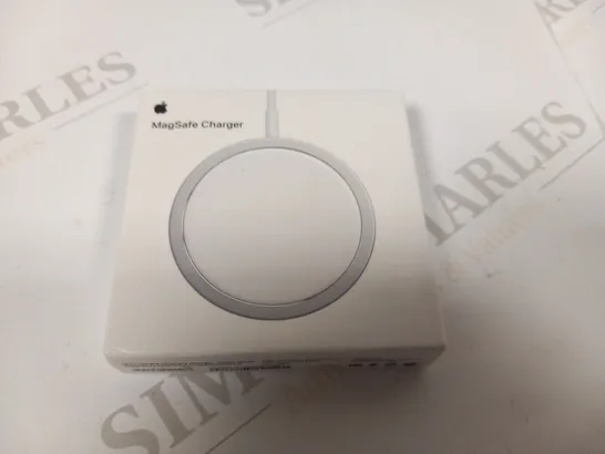 4 APPLE MAG SAFE CHARGERS