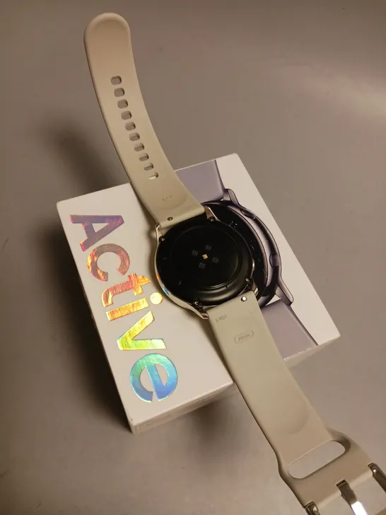 BOXED SAMSUNG GALAXY WATCH ACTIVE IN GREY