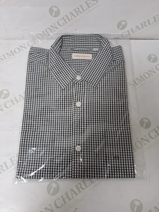 SEALED SET OF 4 BRAND NEW CORPORATIVE STYLE BLACK & WHITE CHECKER SHIRT - XS