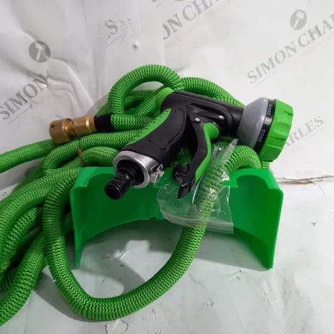 GRUMPY GARDENER EXPANDABLE HOSE WITH 7 PATTERN GUN AND ACCESSORIES