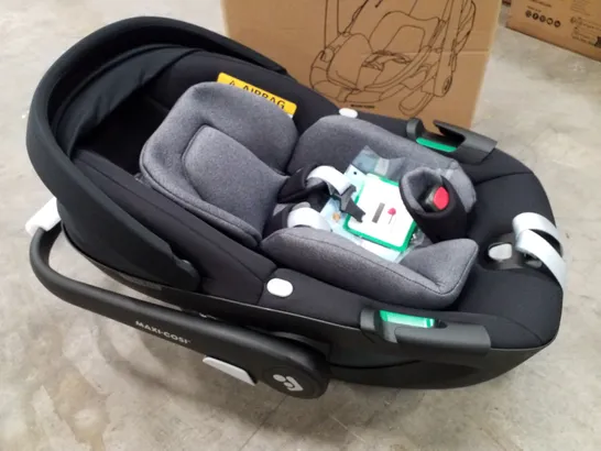 BOXED PEBBLE 360 BABY CAR SEAT