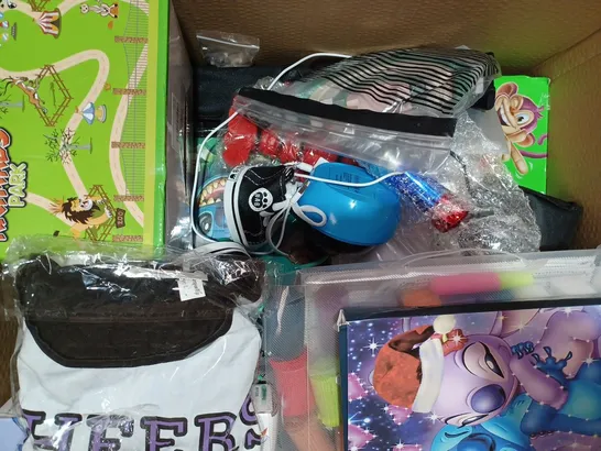 BOX OF APPROXIMATELY 20 ASSORTED TOYS AND GAMES TO INCLUDE MAKE YOUR OWN POM POM KEYRINGS, PAINT YOUR OWN SKULL, SQUEAKY CRAB, ETC