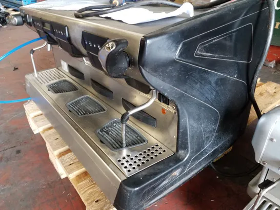 RANCILIO RAN7-3 COMMERCIAL 3 GROUP BARRISTA COFFEE MACHINE 