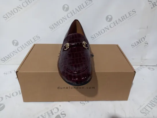 BOXED PAIR OF DUNE LONDON LOAFERS IN BURGUNDY SIZE 6