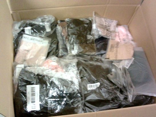LARGE QUANTITY OF ASSORTED BAGGED CLOTHING ITEMS TO INCLUDE MANIERE DE VOIR, DROLE DE COPINE AND ZARA