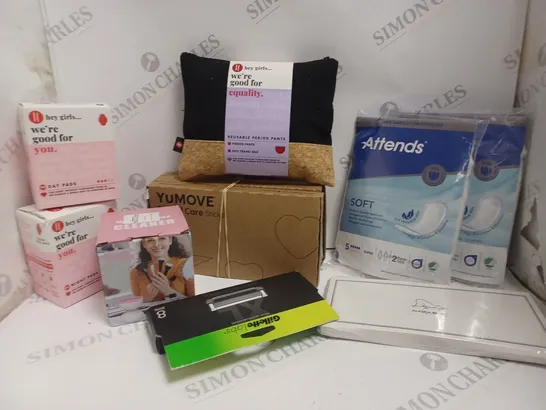 APPROXIMATELY 10 ASSORTED HEALTH AND BEAUTY ITEMS INCLUDING PANTY LINERS, PERIOS PADS, MAKE UP BRUSH CLEANER