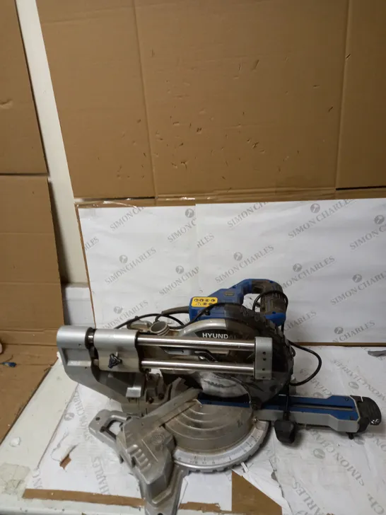 HYUNDAI SLIDING MITRE SAW