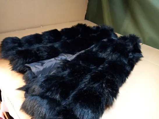 DESIGNER BLACK FAUX FUR GILET