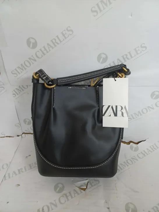 ZARA BLACK POUCH BAG 