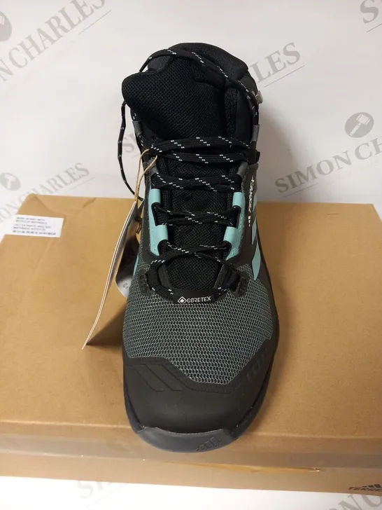 BOXED TERREX SWIFT R3 MID GTX W SIZE 7