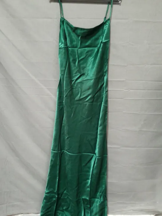 WHITE FOX GOOD TO ME MAXI DRESS IN EMERALD GREEN - S