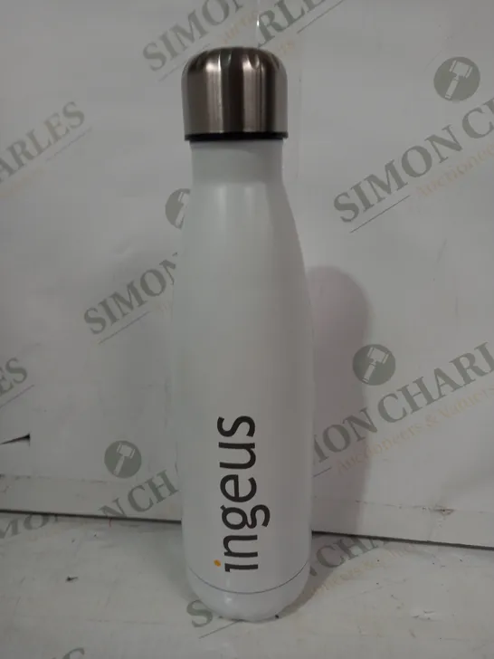 INGEUS STAINLESS STEEL INSULATED DRINKS BOTTLE IN WHITE