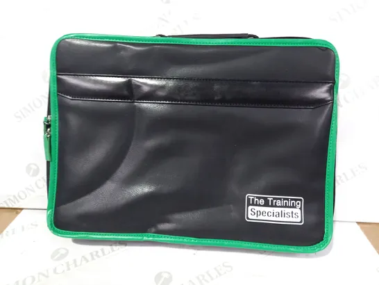 THE TRAINING SPECIALISTS LAPTOP CARRY CASE IN BLACK/GREEN