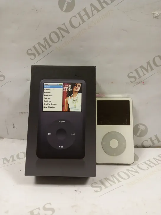 BOXED APPLE IPOD CLASSIC 