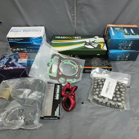 ASSORTMENT OF APPROXIMATELY 20 CAR ACCESSORIES 