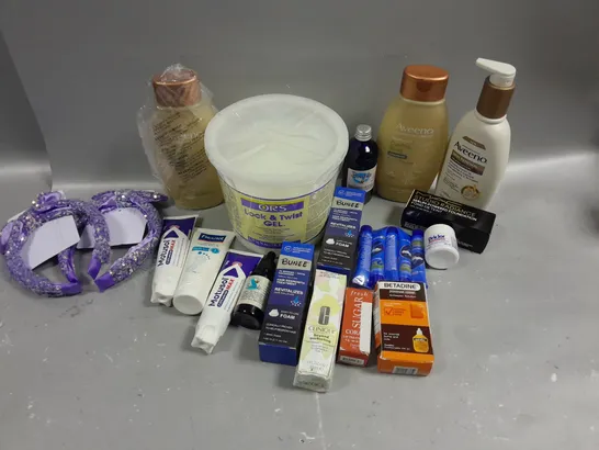 BOX OF APPROXIMATELY 15 COSMETIC ITEMS TO INCLUDE AVEENO SHAMPOO, ORS LOCK AND TWIST GEL, PURPLE HEADBANDS, ETC