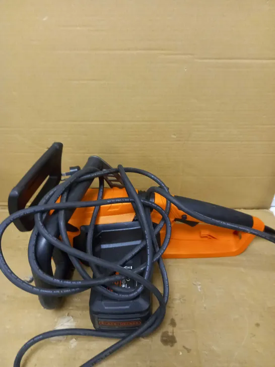 BLACK AND DECKER CS2245 2200W CHAINSAW  