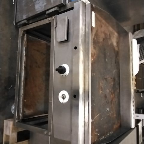 GRIDDLE WITH STAND 