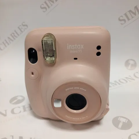 FUJI FILM INSTAX MINI 11 INSTANT CAMERA