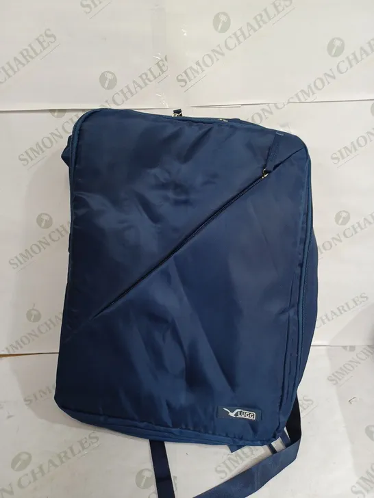 LUGG LARGE CAPACITY BACKPACK IN NAVY - 40CM X 30CM X 20CM