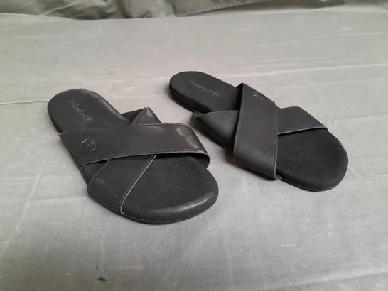 PAIR OF TIMBERLAND FLIPFLOPS SIZE UK 9.5