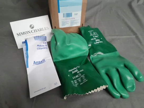 LOT OF APPROXIMATELY 76 PAIRS OF ANSELL ALPHATEC CHEMICAL PROTECTION GLOVES - 9