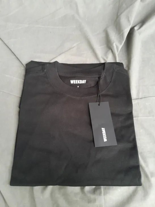 WEEKDAY OVERSIZED T-SHIRT BLACK SIZE SMALL