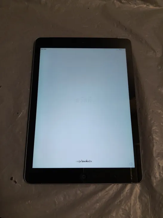 UNBOXED APPLE IPAD AIR CELLULAR IN SPACE GREY - A1475