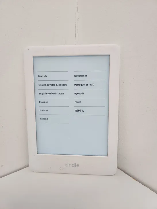 UNBOXED AMAZON KINDLE PAPERWHITE MODEL J9G29R - WHITE