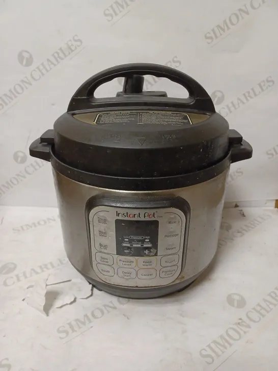 INSTANT POT DUO MINI PRESSURE COOKER