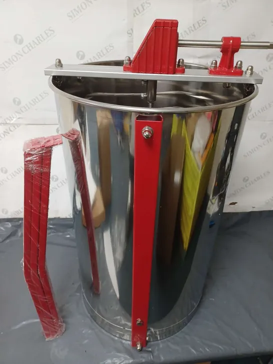 3 FRAME HONEY EXTRACTOR - COLLECTION ONLY