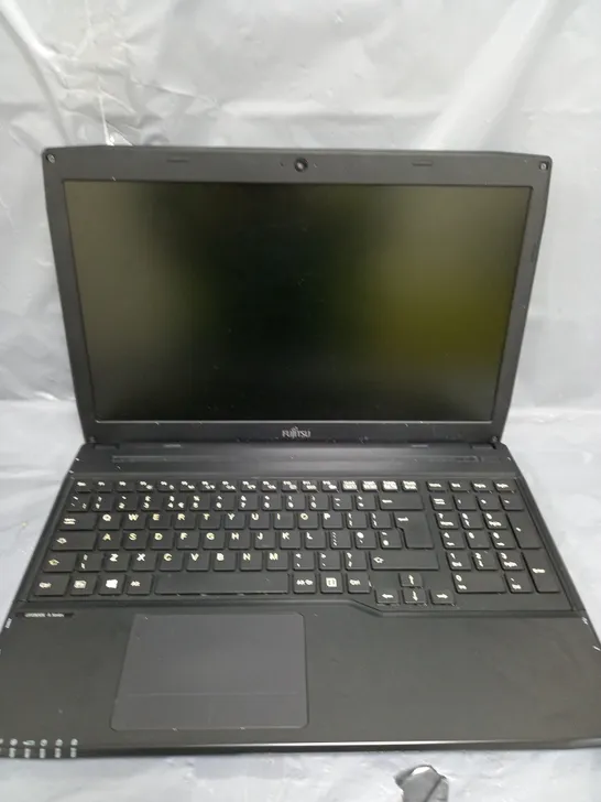 FUJITSU LIFEBOOK A544 15 INCH I5-4210M 2.60GHZ