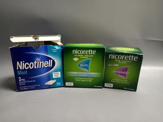 APPROXIMATELY 20 ASSORTED NICOTINE REPLACEMENT THERAPY PRODUCTS TO INCLUDE NICORETTE GUM, NICORETTE INHALATOR, NICOTINELL GUM 