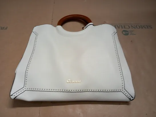 GIONNI CREAM LEATHER LOOK BAG WITH WOODEN HANDLE