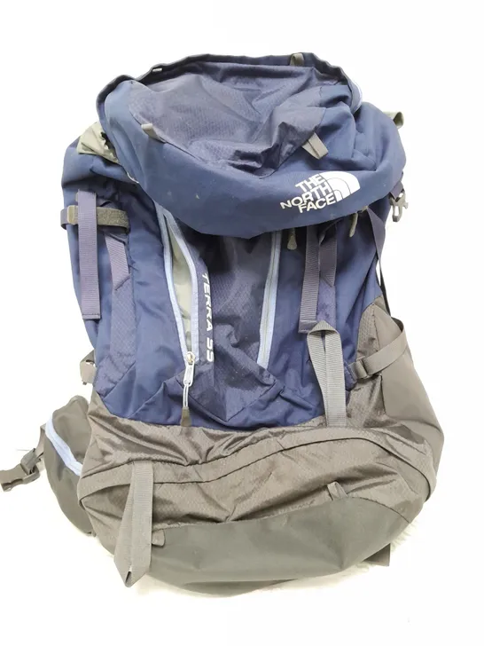 THENORTHFACE TERA SS BACKPACK IN NAVY