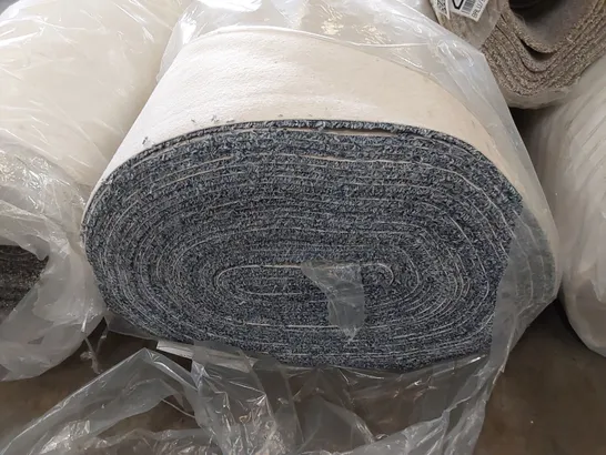 ROLL OF QUALITY STS MOORLAND TWIST CARPET // SIZE: APPROXIMATELY 4 X 32m