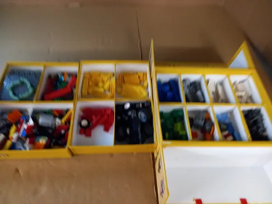 LEGO MULTI-COMPARTMENT BOX WITH LOOSE LEGO