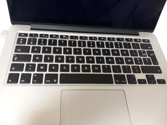 APPLE MACBOOK PRO (A1502 EARLY 2015)