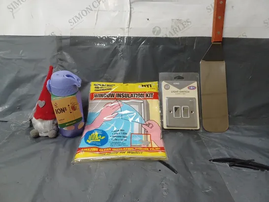 BOX OF APPROXIMATELY 12 ASSORTED ITEMS TO INCLUDE - LIGHT SWITCH , WINDOW INSULATION KIT , ION8 BOTTLE ETC