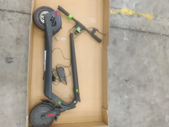 BOXED LIFE ELECTRIC SCOOTER 250W PRO