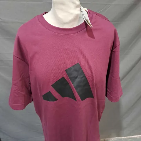 ADIDAS GRAPHIC T-SHIRT SIZE M