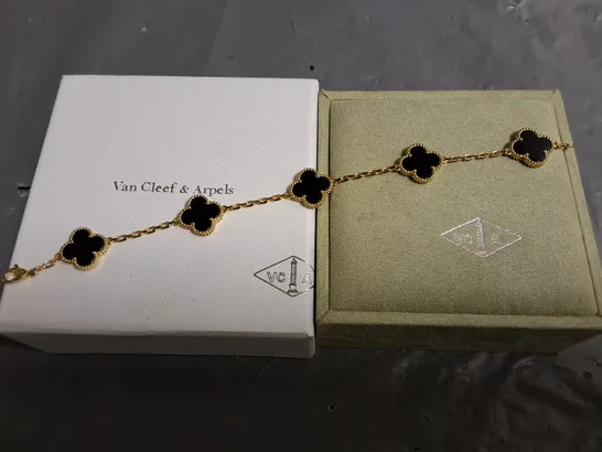 VAN CLEEF & ARPELS 4-LEAF CLOVER BRACELET 