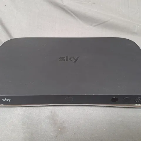 SKY Q BOX ES240 2TB SATELLITE RECEIVER