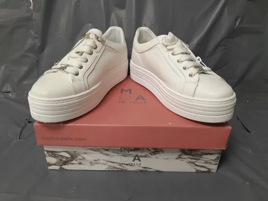 MODA IN PELLE AZARA TRAIN WHITE SIZE 6