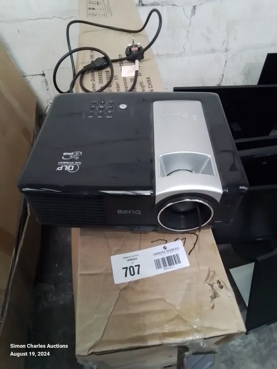 BENQ MP575 PROJECTOR (UNTESTED)