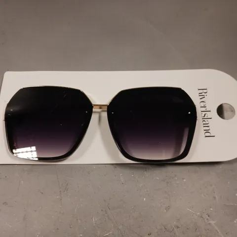 RIVER ISLAND SQUARE SUNGLASSES 