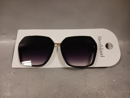 RIVER ISLAND SQUARE SUNGLASSES 