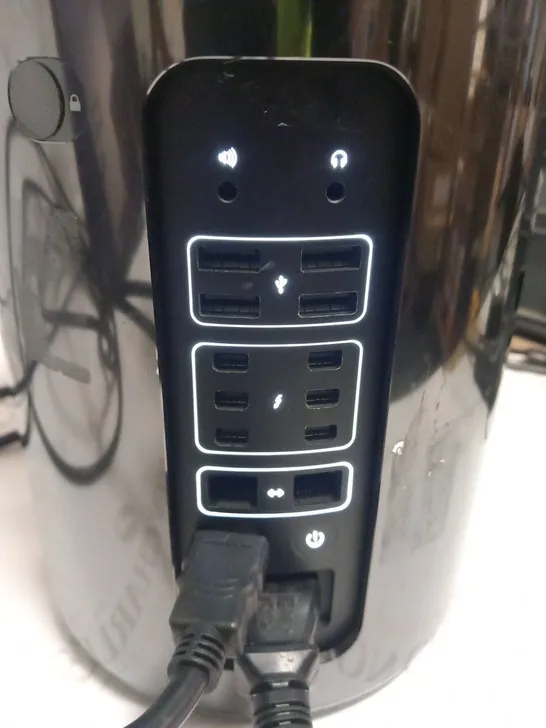 APPLE MAC PRO 6.1 A1481 DESKTOP COMPUTER