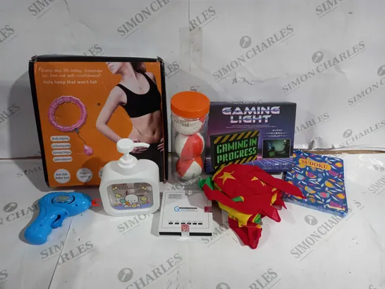 LOT OF ASSORTED ITEMS TO INCLUDE JUGGLING BALLS, TEMPERED GLASS AND GAMES