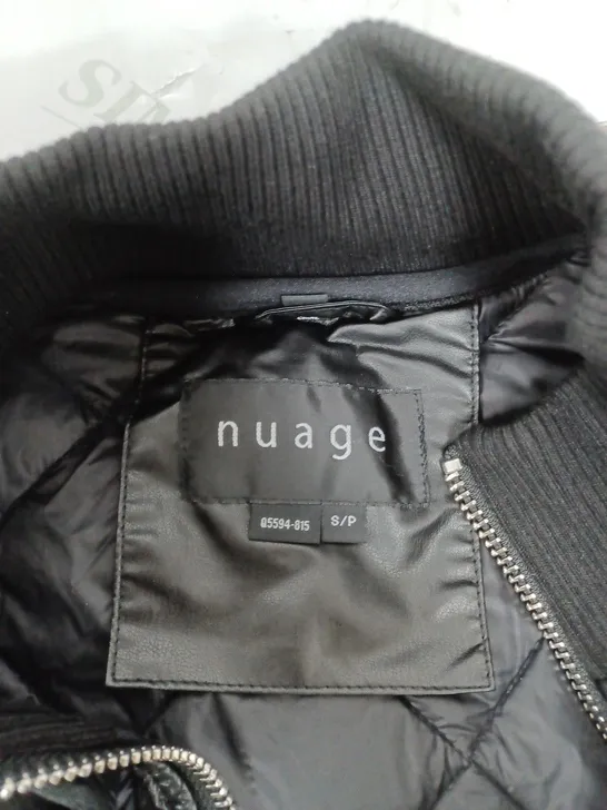 NUAGE LONG PADDED COAT. ZIP AND POPPER FASTENING. 2 FRONT POCKETS. BLACK SIZE SMALL